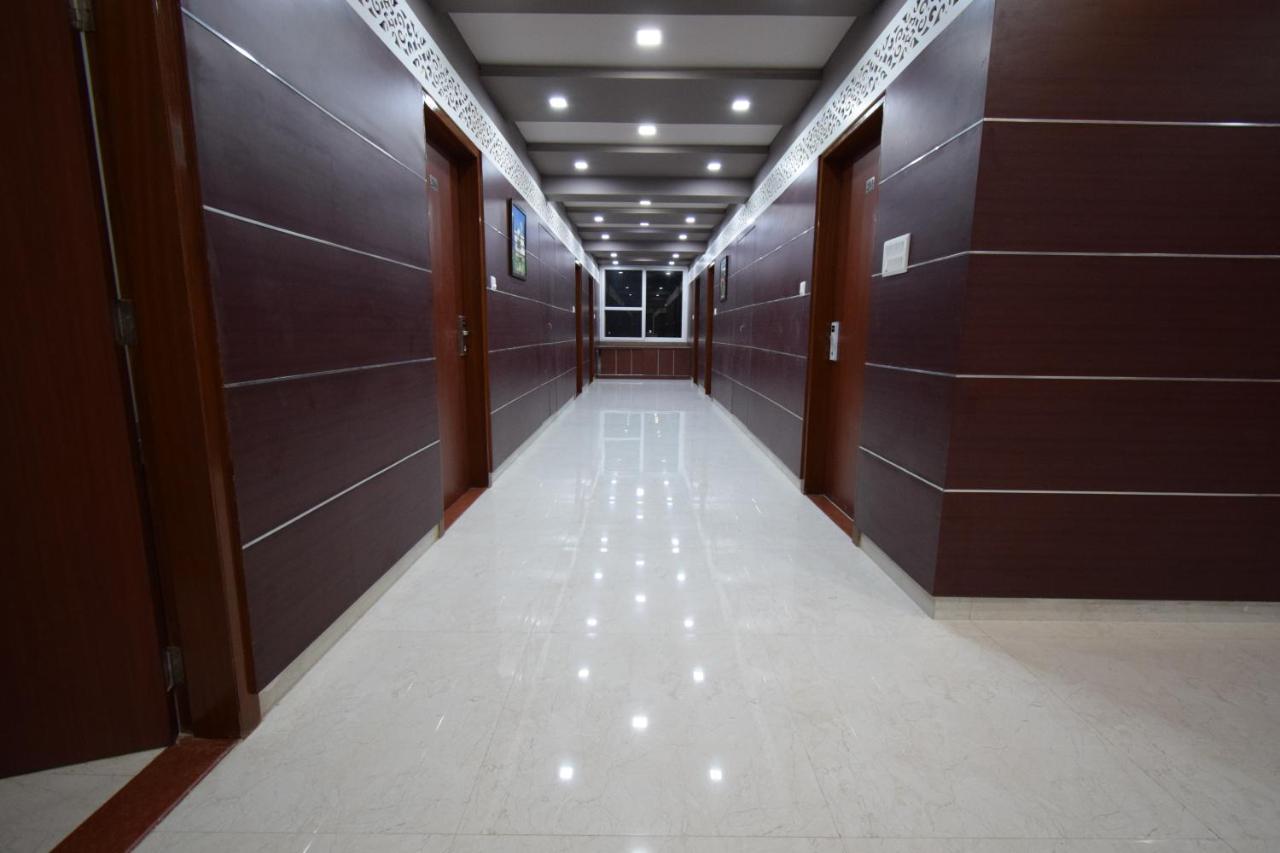 The Sky Imperial- Hotel Gopal Darshan Nāthdwāra Exterior foto